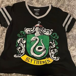 Harry Potter slytherin crest tee. Jr size XXL